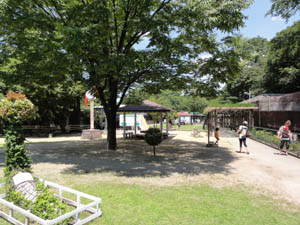 高岡古城公園動物園